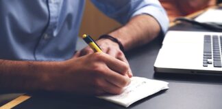 Jakie biurko dla programisty?