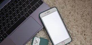 Ile stać przy biurku?