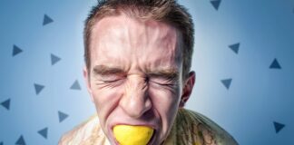 Jak smażyć jajka żeby nie Pryskało?