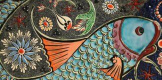 Kiedy kłaść płytki między szafkami w kuchni?