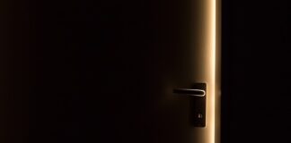 Jaka powinna być szczelina między frontami?