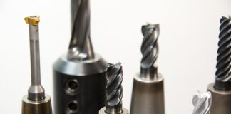 Jak czyścić frezy do drewna?